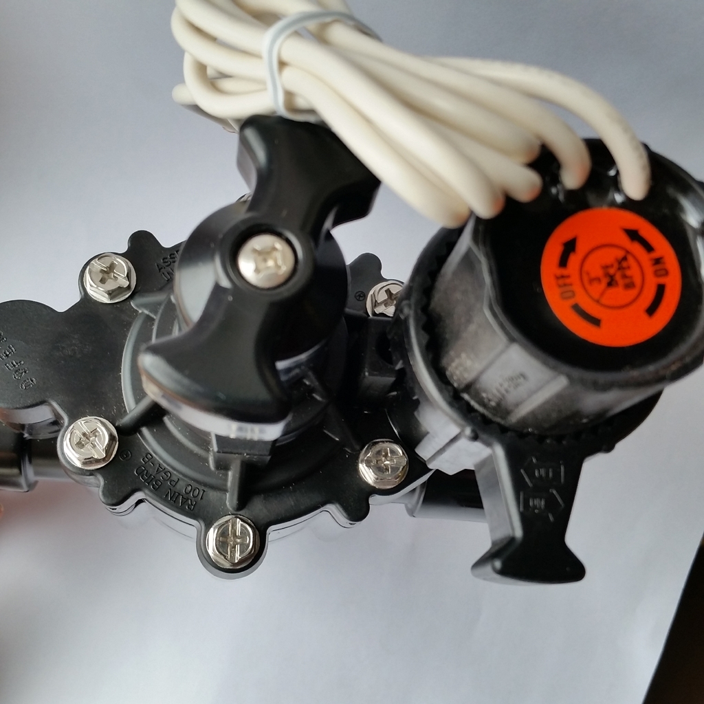 valve-electrique-1-24v-droite-et-angle