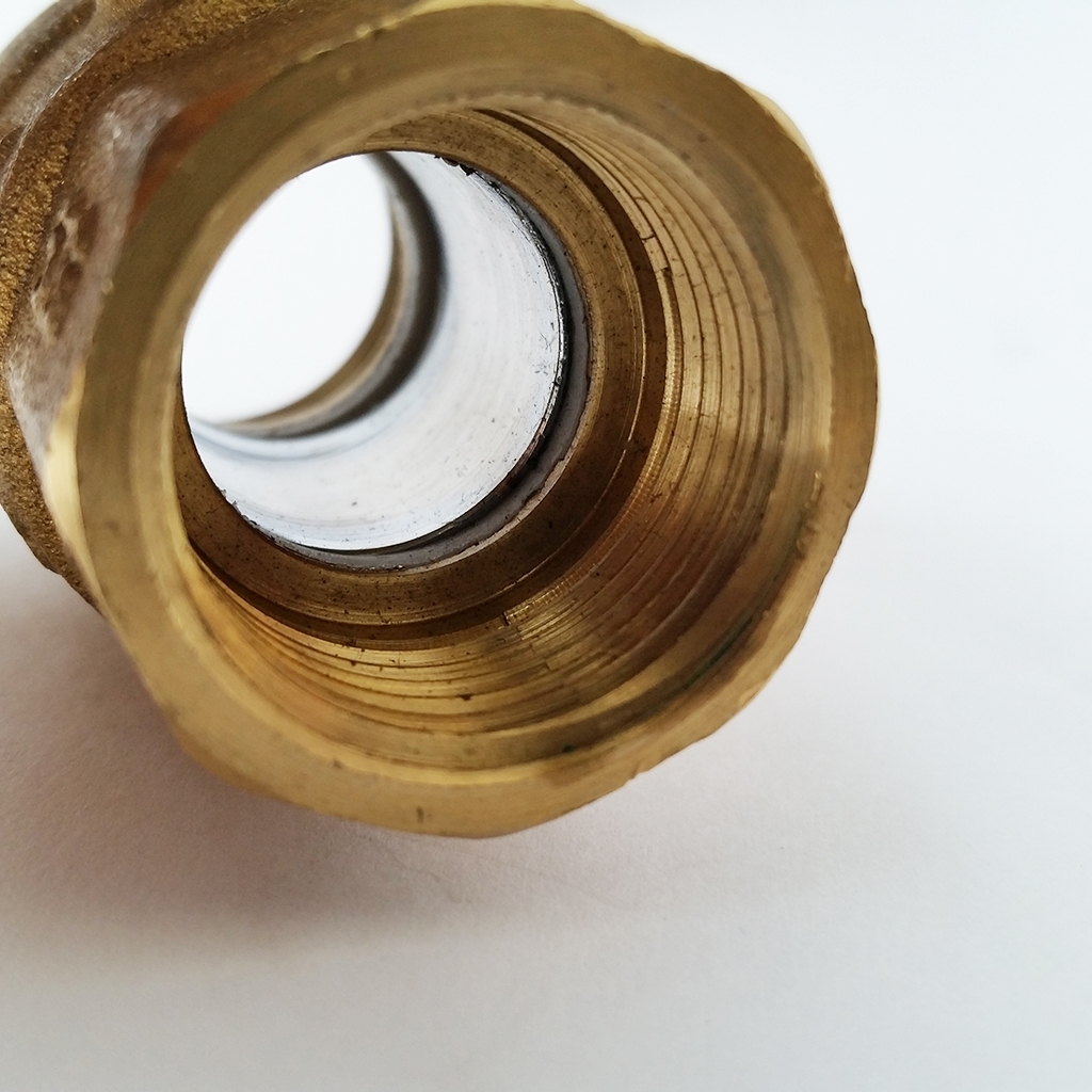Brass 2 1/2" FPT ball valve