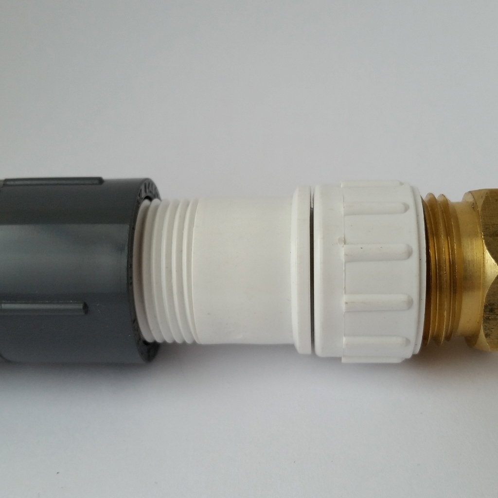 Adapter white 3/4" FHT (Hose) x 3/4" FPT Swivel