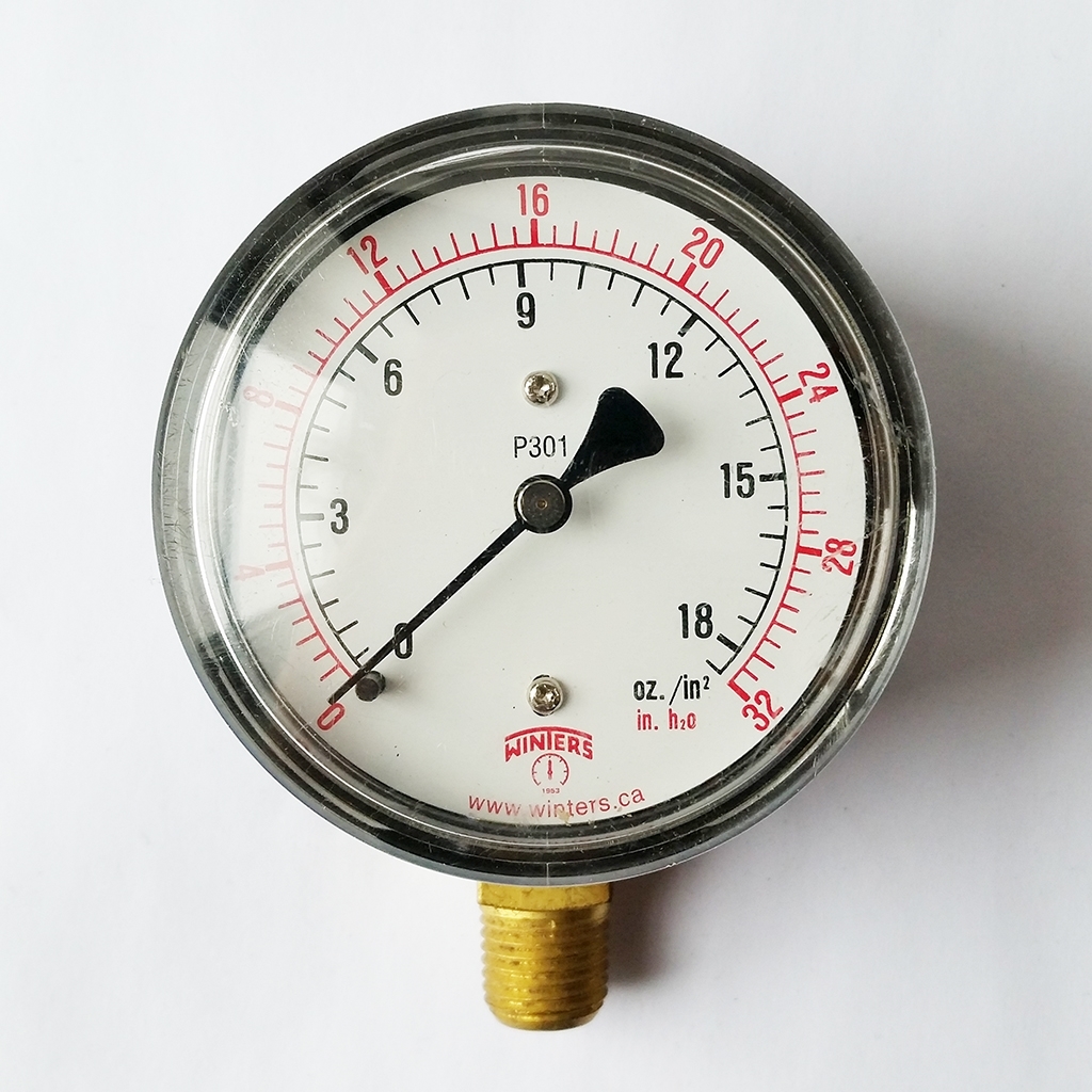 2 1/2" Pressure Gauge, 0-32 PSI (0-18 bar), 1/4" MPT, Winters, dry